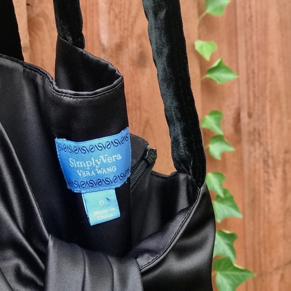 Simply Vera camisole tank Satin straps and pleats - Picture 5 of 6